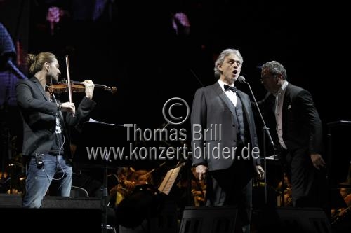 Italienische Tenor Andrea Bocelli gastiert auf seiner 