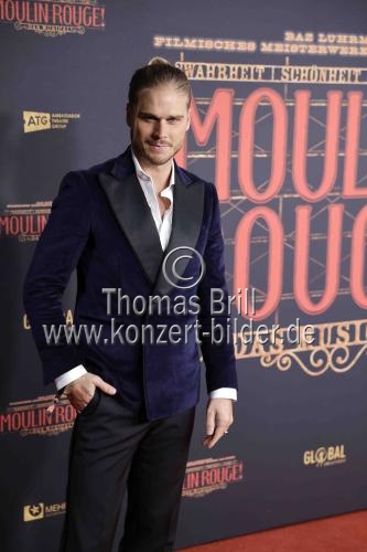 Jukebox-Musical Moulin Rouge! Das Musical feiert am 06. November 2022 im Musical Dome Köln Premiere (&copy; Thomas Brill)