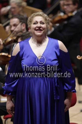 Lettische Dirigent Andris Nelsons leitet das Bayreuther Festspielorchester in der Kölner Philharmonie (&copy; Thomas Brill)