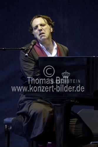 Kanadischer Musiker Chilly Gonzales gastiert auf seiner 