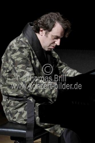 Kanadischer Musiker Chilly Gonzales gastiert auf seiner 