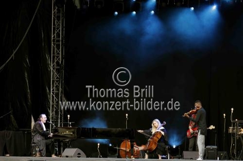 Kanadischer Musiker Chilly Gonzales gastiert auf seiner 