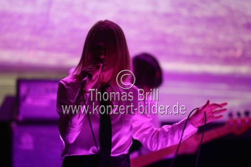 Amerikanische Sängerin Kim Gordon gastiert auf ihrer 