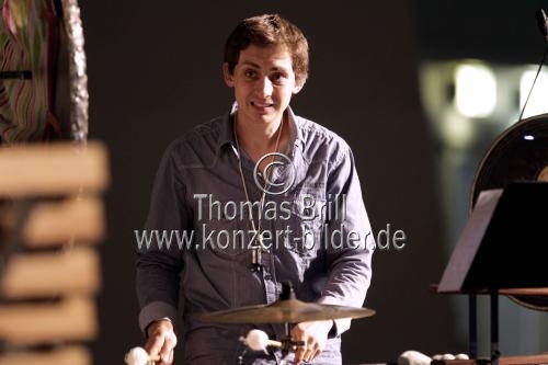 Österreichische Multiperkussionist Martin Grubinger gastiert im Rahmen des Festivals ACHT BRÜCKEN/Musik für Köln im Staatenhaus am Rheinpark Köln (© Thomas Brill)