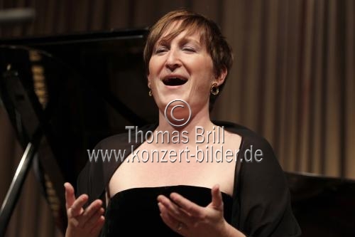 Amerikanische Sopranistin Martha Guth gastiet in Begleitung des deutschen Pianisten Hinrich Alpers im Rahmen der Konzertreihe 