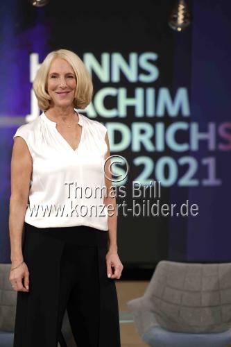 Verleihung des Hanns-Joachim-Friedrichs-Preises an den deutschen Journalisten Carl Gierstorfer, die deutsche Fernsehjournalistin Katrin Eigendorf und den deutschen Fernsehmoderator Jan Böhmermann im Klaus-von-Bismarck-Saal des WDR Funkhaus Köln (&copy; Thomas Brill)