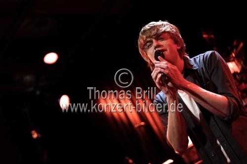 Niederländischer Jazzsänger Wouter Hamel gastiert auf seiner 