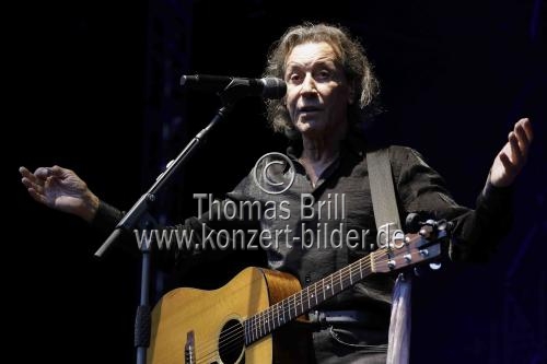 Britische Singer-Songwriter Albert Hammond gastiert auf seiner 