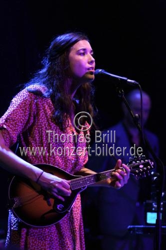 Irische Musikerin Lisa Hannigan gastiert auf ihrer 