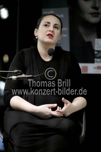 Georgische Schriftstellerin Nino Haratischwili liest aus ihrem Buch 