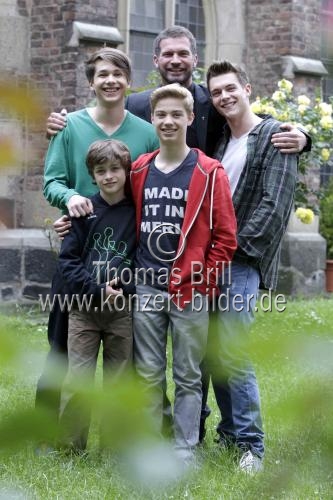 ZDF-Serie Herzensbrecher-Vater von vier Söhnen in der Kartäuserkirche Köln (© Thomas Brill)