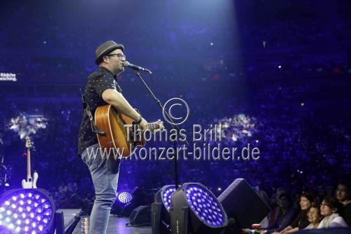 Kölner Musiker Björn Heuser un Fründe gastieren bei 