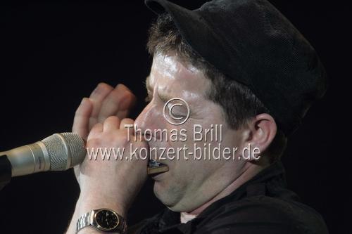 Deutscher Mundharmonikaspieler Michael Hirte gastierte auf seiner 