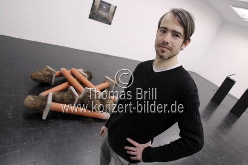 Deutsche Künstler Jan Hoeft gastiert mit der Ausstellung Einige Parallelen vom 14. Januar bis 24. Februar 2011 in der Temporary Gallery Cologne Köln (&copy; Thomas Brill)