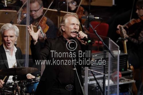 Kölner Mundartgruppe Höhner gastiert in Begleitung des Orchesters der Jungen Sinfonie Köln unter der Leitung von Sebastian Hässy in der Philharmonie Köln (&copy; Thomas Brill)