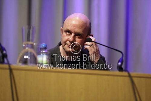 Britische Schriftsteller Nick Hornby liest aus seinem Roman 