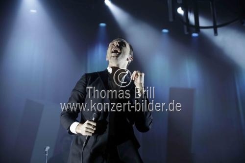 Britische Synthie-Pop-Band Hurts gastiert auf ihrer 