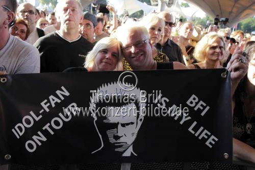 Britische Punk-Snger Billy Idol gastiert auf seiner 