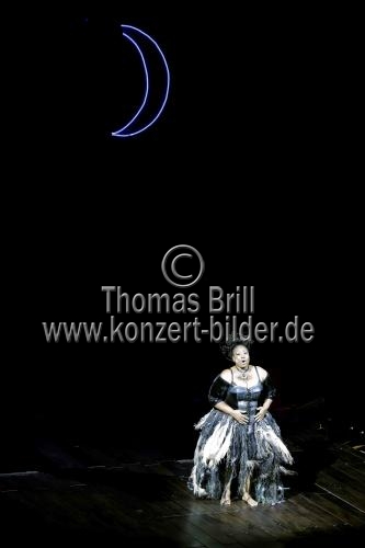 Südafrikanisches Gesangsensemble Isango Ensemble eröffnet mit Die Zauberflöte von Wolfgang Amadeus Mozart am 10. bis 14. Juli 2024 das 35. Kölner Sommerfestival in der Kölner Philharmonie (© Thomas Brill)