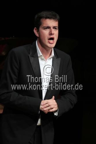 Französischer Countertenor Philippe Jaroussky  gastiert in Begleitung des französischen Pianisten Jérôme Ducros auf seiner 