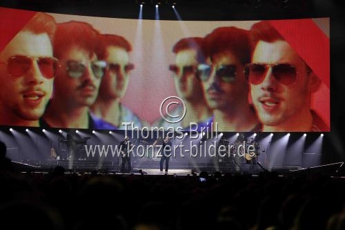 Amerikanische Rock-Band Jonas Brothers gastiert auf ihrer 