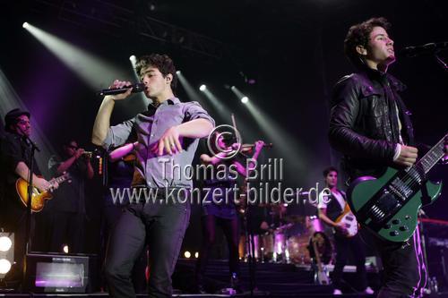 Amerikanische Rock-Band Jonas Brothers gastiert auf ihrer 