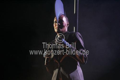 Jamaikanische Sängerin Grace Jones gastierte auf ihrer 