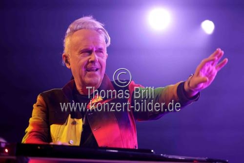 Britische Sänger Howard Jones gastiert auf seiner 