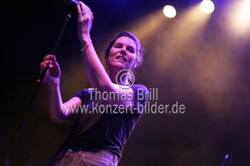 Deutsche Pop-Band Juli gastier auf ihrer 
