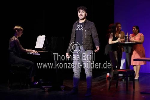 Sechzehn Jugendliche mit Migrationshintergrund führen das Musical 