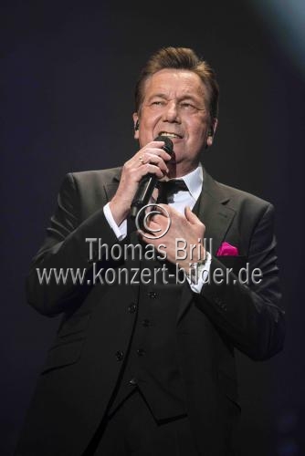 Deutscher Schlagersänger Roland Kaiser gastierte auf seiner 