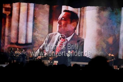 Deutscher Schlagersänger Roland Kaiser gastierte auf seiner 