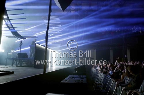Deutsche Sänger Fritz Kalkbrenner gastiert auf seiner 