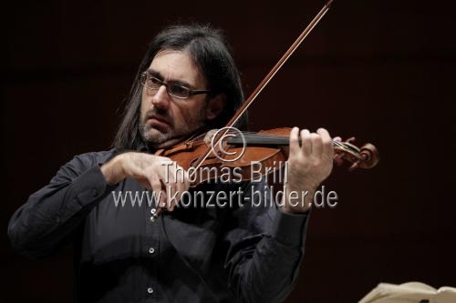 Griechische Violinist Leonidas Kavakos gastiert in Begleitung des italienischen Pianisten Enrico Pace in der Philharmonie Köln (© Thomas Brill)