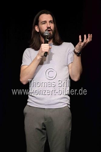 Deutsche Comedian David Kebekus gastiert mit seinem Programm 