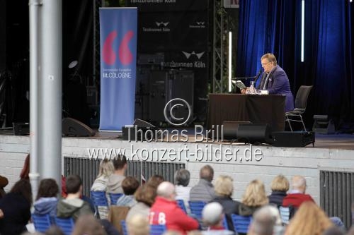 Deutsche Schriftsteller Hape Kerkeling liest aus seinem neuen Buch 