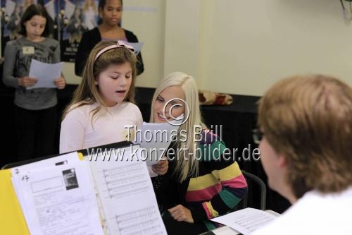 Kindercasting für das Musical Vom Geist der Weihnacht mit der No Angels-Sängerin Sandy Mölling im Musical Dome Köln (© Thomas Brill)
