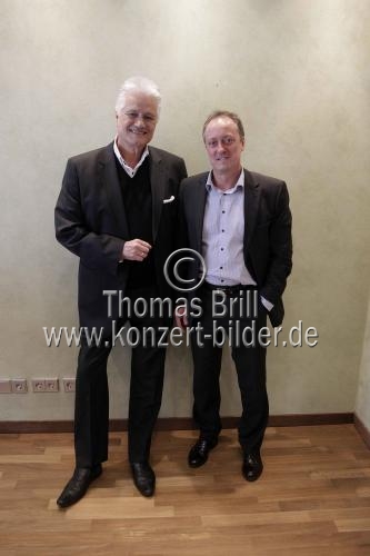 Deutsche Journalist Guido Knopp und der Programmgeschäftsführer des Ereignis- und Dokumentationskanals Phoenix Michael Hirz im Interview über den phoenix-Programmschwerpunkt „Rätsel RAF-Terror“ im Hotel Hilton Köln (© Thomas Brill)