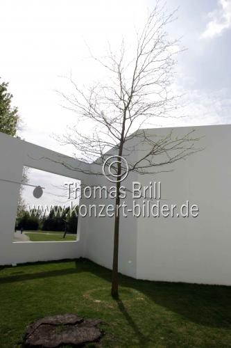 Ausstellung KölnSkulptur 7 gastiert vom 05. Mai 2013 bis Mai 2015 im Skulpturenpark Köln, Riehler Straße, 50668 Köln (&copy; Thomas Brill)