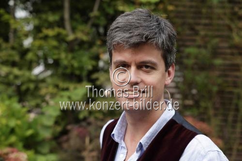 Französische Philosoph Gaspard Koenig diskutiert mit dem Chefredakteur des Philosophie Magazin Dr. Wolfram Eilenberger über 