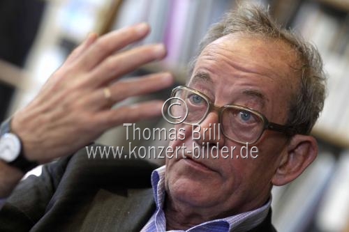 Direktor des Museum Ludwig Prof. Kasper König im Interview über seinen Abschied nach zwölf Jahren als Direktor des Museum Ludwig im Museum Ludwig (© Thomas Brill)