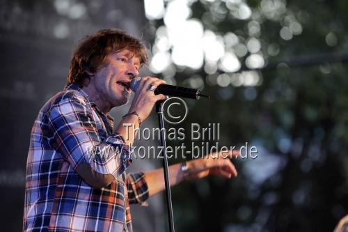 Kölner Sänger Gerd Köster gastiert mit Frank Hocker und Band Open Air am Tanzbrunnen Köln (© Thomas Brill)