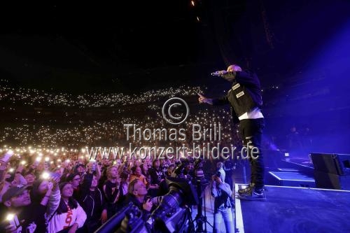 Deutsche Rapper Maximilian Tibor Albert Diehn alias Kontra K gastiert auf seiner „Der Sonne entgegen