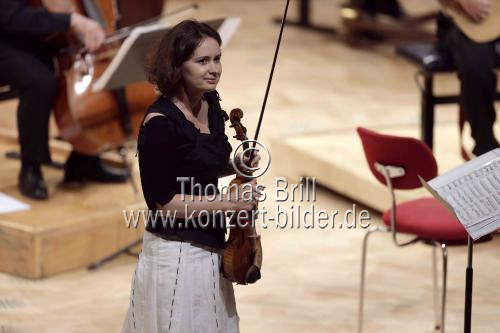 Moldawische Violinistin Patricia Kopatchinskaja gastiert in Begleitung des Ensembles 
