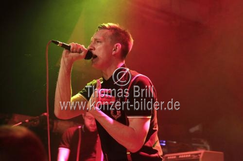 Deutsche Indie-Rap-Musikgruppe Kraftklub gastiert auf ihrer 