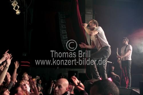 Deutsche Indie-Rap-Musikgruppe Kraftklub gastiert auf ihrer 