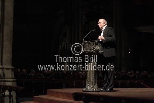 Die deutschen Schauspieler Martin Reinke und Joachim Krol lesen Texte von 