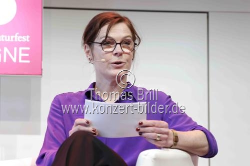 Italienischer Schriftsteller Roberto Saviano und die Journalistin Karen Krüger diskutieren über 