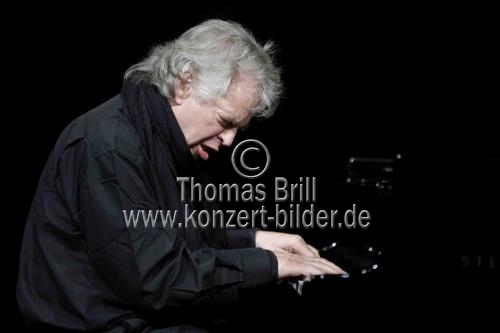 Deutsche Jazz-Pianist Joachim Kühn gastiert auf seiner 