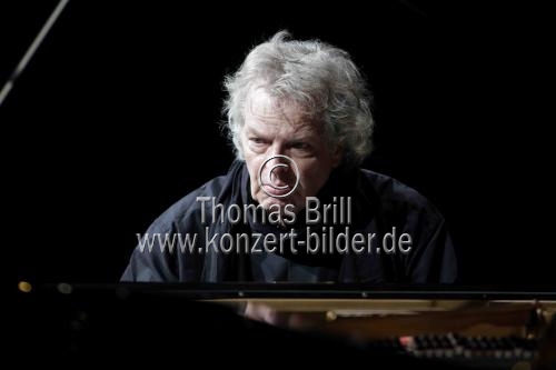 Deutsche Jazz-Pianist Joachim Kühn gastiert auf seiner 